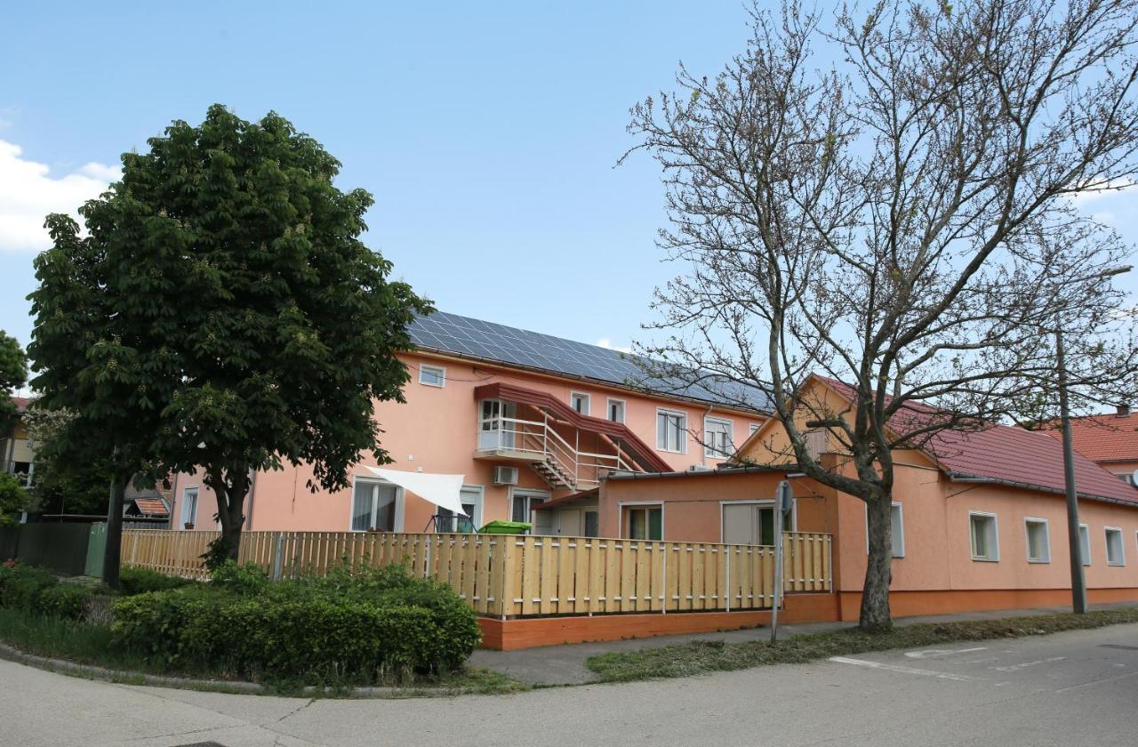 Panzio Szentes